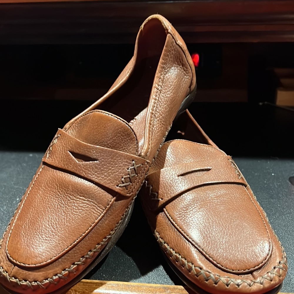 Vintage Cole Haan Country Loafer. Classic 6B